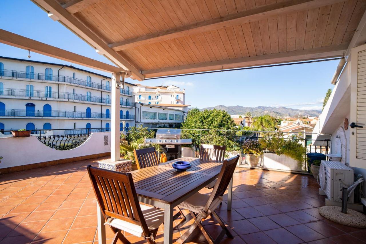 Casa Vacanza Giugio Giardini-Naxos Exterior foto