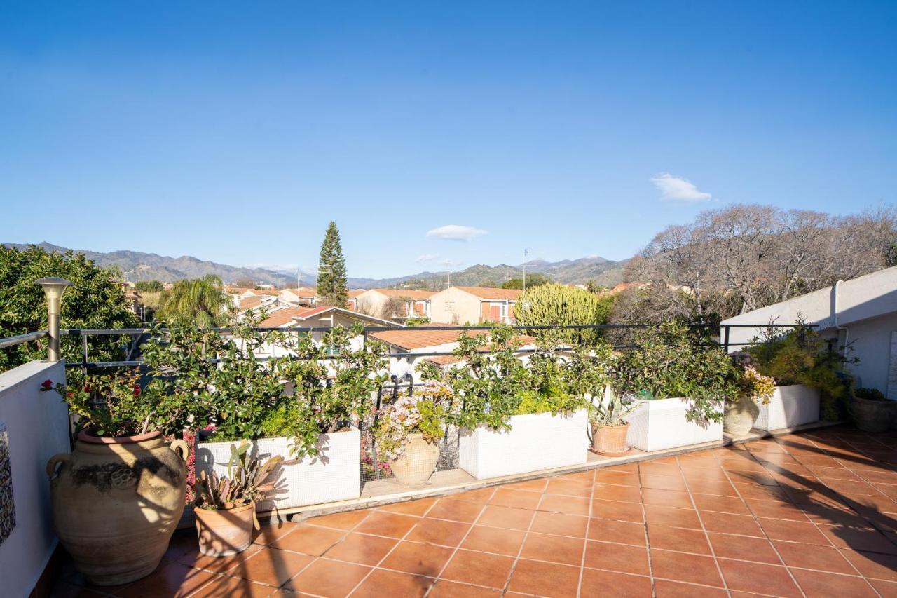 Casa Vacanza Giugio Giardini-Naxos Exterior foto